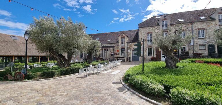 La-Boite-a-Evenements-entreprise-Le-Village-de-Sully-Jouy-Mauvoisin-Yvelines